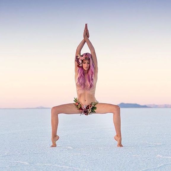 Các tư thế đẹp ngỡ ngàng của nghệ sĩ yoga - 2 Các tư thế đẹp ngỡ ngàng của nghệ sĩ yoga - 2