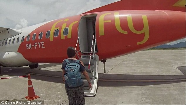 Cặp đôi trở thành khách VIP trên chuyến bay... không một bóng người - 2 Đây là chuyến bay của hãng Firefly