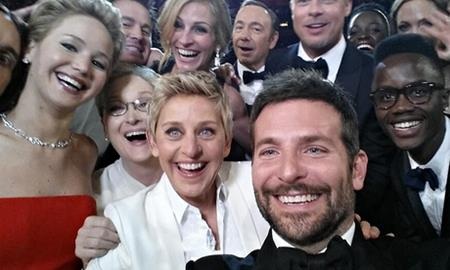 Hollywood và trào lưu chọn diễn viên dựa vào mạng xã hội - 2 Nhờ mạng xã hội, các sao đã có thể tương tác dễ dàng với người hâm mộ
