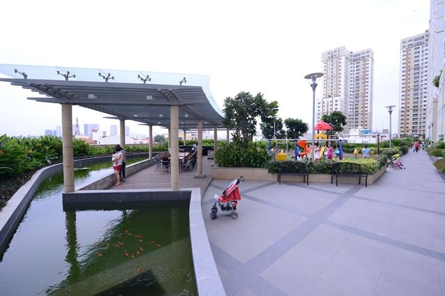 Lý do hàng ngàn gia đình gắn bó với “ông lớn” bất động sản - 2 Lý do hàng ngàn gia đình gắn bó với “ông lớn” bất động sản - 2