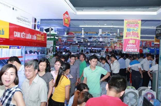 Đua mở siêu thị điện máy mới thu hút người tiêu dùng - 3 Đua mở siêu thị điện máy mới thu hút người tiêu dùng - 3