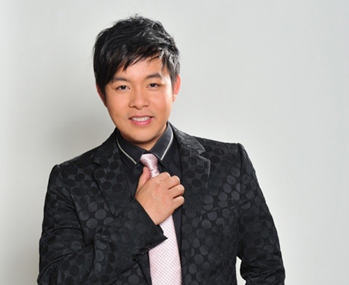 Sau Trường Vũ, danh ca Mạnh Đình về Hà Nội tham gia liveshow “Nhạc tình muôn thuở” - 3 Danh ca Quang Lê