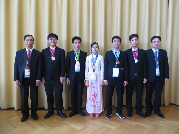 Việt Nam đoạt 2 Huy chương Vàng, 2 Huy chương Bạc tại Olympic Vật lí quốc tế năm 2016 - 3 Việt Nam đoạt 2 Huy chương Vàng, 2 Huy chương Bạc tại Olympic Vật lí quốc tế năm 2016 - 3