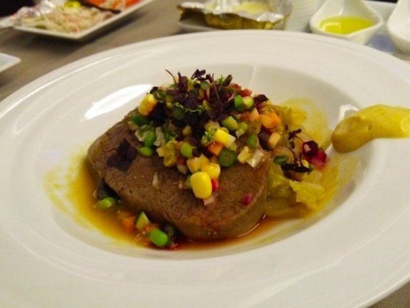 "Khó cưỡng" khi đến sân bay có đồ ăn ngon nhất thế giới - 4