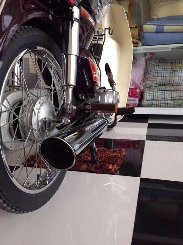 Honda Dream II nguyên bản được rao bán 180 triệu đồng? - 4
Honda Dream II đời cũ nguồn gốc từ Thái Lan được chủ nhân giữ gìn cẩn thận. ảnh: FB Dũng Huệ/Autobikes