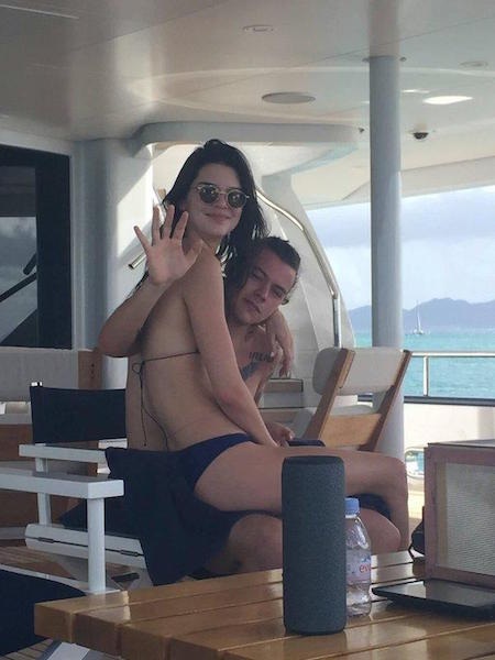 Harry Styles và Kendall Jenner bị đồn tái hợp - 3 Harry luôn nghĩ rằng Kendall Jenner rất hấp dẫn