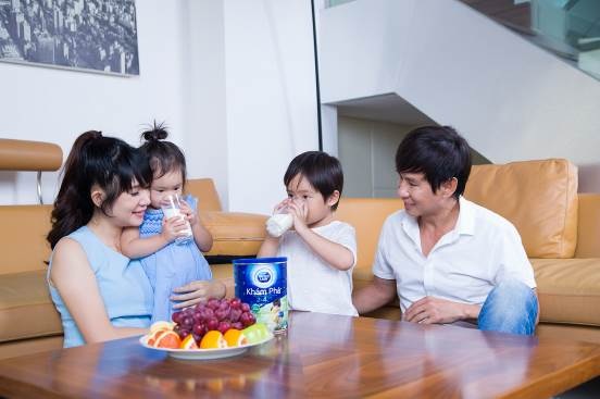 Minh Hà bật mí tuyệt chiêu nuôi con đạt chuẩn cân nặng - 3 Minh Hà bật mí tuyệt chiêu nuôi con đạt chuẩn cân nặng - 3