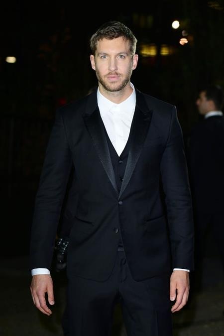 Calvin Harris và Taylor Swift, người đỉnh cao - kẻ xuống đáy - 3 … và tranh thủ “nhắc khéo” chuyện đã qua