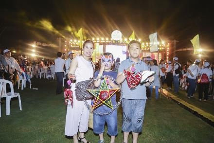 Vào thời điểm diễn ra Lễ Hội, mặc dù thời tiết có mưa nhưng không làm giảm “nhiệt” lễ hội Trung thu tại công viên xanh rộng nhất Sài Gòn.