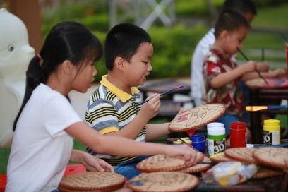 Đêm hội Trung thu đầu tiên tại khu đô thị đẳng cấp Vinhomes Hà Tĩnh - 3 Đêm hội Trung thu đầu tiên tại khu đô thị đẳng cấp Vinhomes Hà Tĩnh - 3