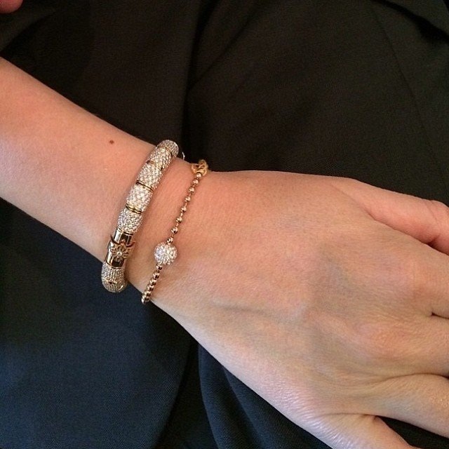 Một cách mix khác giữa vòng tay Korne và Royal của Shamballa Jewels cũng tạo nên hiệu ứng bất ngờ