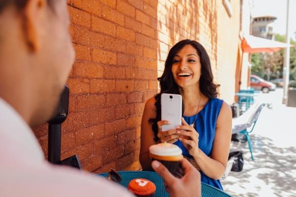 Smartphone HTC One E9 giảm giá sâu dưới 6 triệu - 4 Smartphone HTC One E9 giảm giá sâu dưới 6 triệu - 4