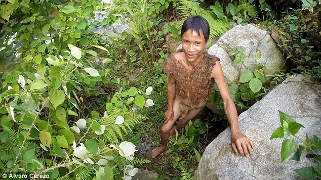 Hình ảnh mới về “người rừng” Hồ Văn Lang gây sốt trên báo quốc tế - 4 Hình ảnh mới về “người rừng” Hồ Văn Lang gây sốt trên báo quốc tế - 4