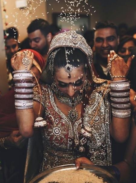 Trung bình ở Ấn có 10 triệu đám cưới mỗi năm