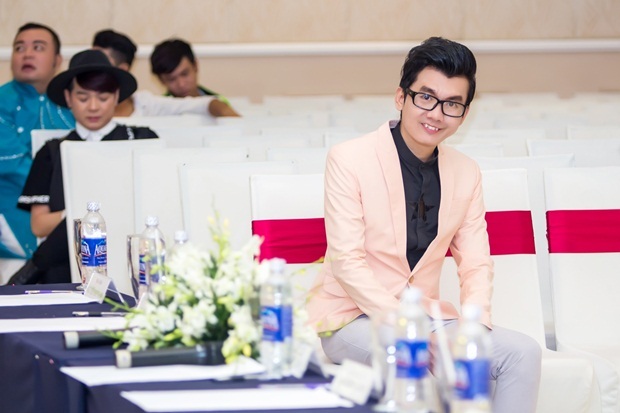 Với tác phong chuyên nghiệp, chàng Bác sĩ Á vương lúc nào cũng xuất hiện thật sớm trong hầu hết các sự kiện mà anh tham gia.