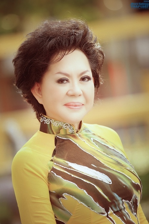 Sau Trường Vũ, danh ca Mạnh Đình về Hà Nội tham gia liveshow “Nhạc tình muôn thuở” - 5 “Nữ hoàng sầu muộn” – Danh ca Giao Linh