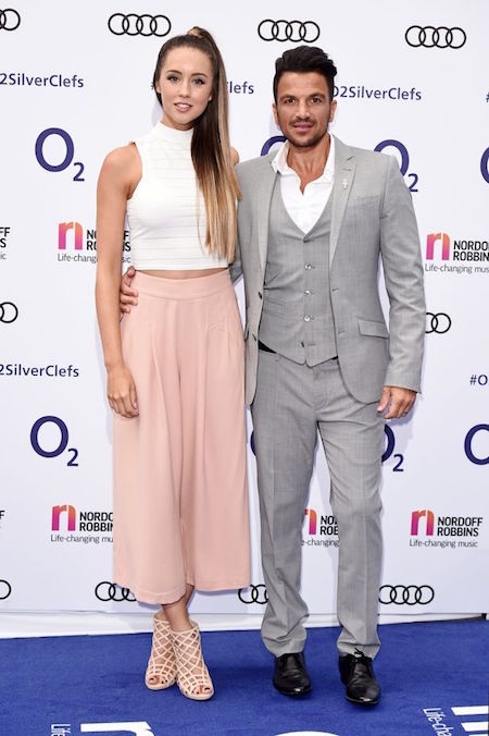 “Tổ ấm” một thời của Tom Cruise được bán với giá siêu “khủng” - 5 Hiện Peter Andre đang vô cùng hạnh phúc bên bà xã Emily MacDonagh