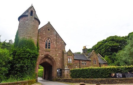 Đây cũng là địa điểm từng tổ chức hôn lễ cho nhiều ngôi sao nổi tiếng