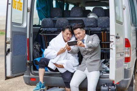 Phạm Hồng Phước úp mở về MV mới bằng loạt hình ảnh "lên rừng, xuống biển" - 6 Phạm Hồng Phước úp mở về MV mới bằng loạt hình ảnh "lên rừng, xuống biển" - 6