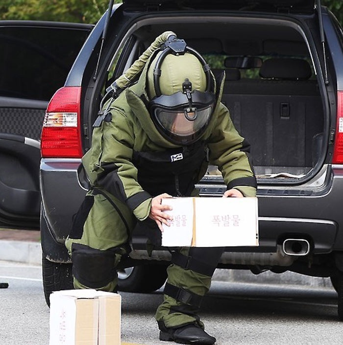 Cuộc tập trận khiến Triều Tiên nổi đóa - 7 Ảnh: Yonhap