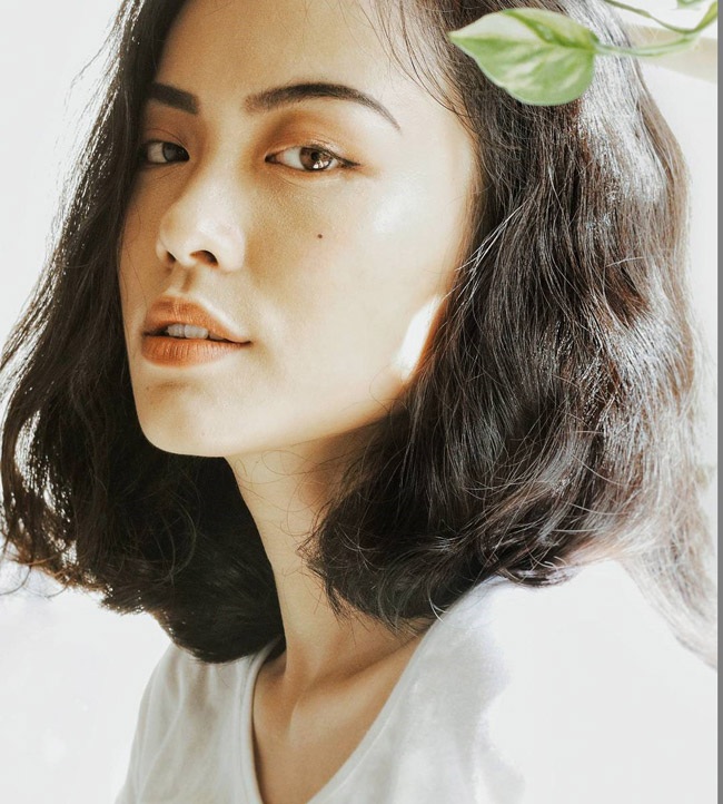 Cô gái Sài thành xinh như Hà Tăng, gợi cảm như Hà Hồ - 7
Đôi môi cong quyến rũ giống Hà Hồ như đúc.