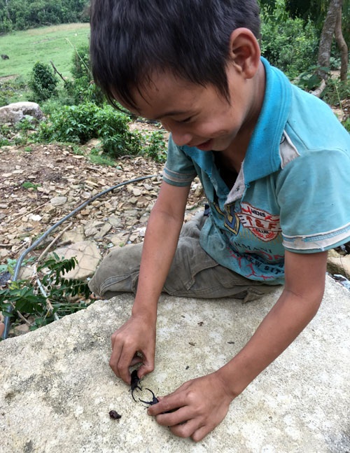 "Bồng bềnh" nhịp sống ở “làng trong mây” - 5 "Bồng bềnh" nhịp sống ở “làng trong mây” - 5