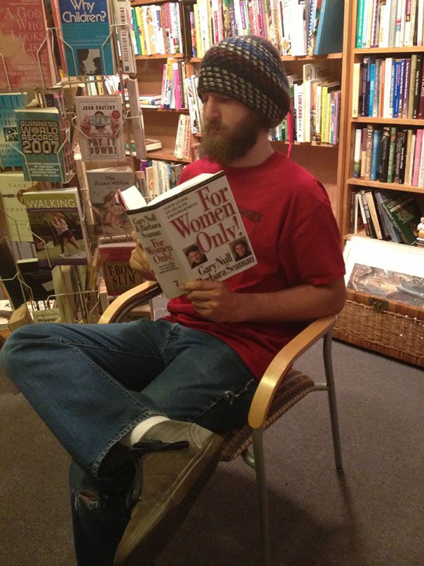 Cuốn sách chỉ dành cho phụ nữ nhưng lại có sức hút kỳ lạ với người đàn ông này.