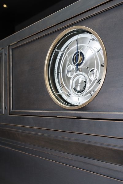 Xem cách giới nhà giàu giữ tiền và hàng hiệu trong nhà - 9 Đồng hồ Buben&Zorweg World Time Tourbillon