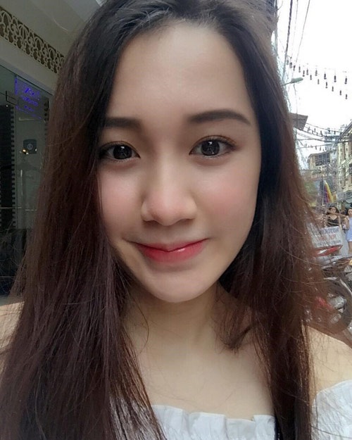 Ba cặp chị em “nhà người ta” xinh, giàu và giỏi - 6
Mai Ly đẹp dịu dàng và thanh thoát
