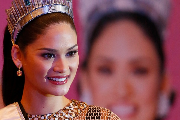 Đương kim Hoa hậu Hoàn vũ diện kiến tổng thống Philippines - 14
Pia Wurtzbach chia sẻ, cô muốn truyền cảm hứng cho các bạn trẻ biết phấn đấu, có nghị lực, làm việc chăm chỉ để vươn tới những ước mơ của mình.