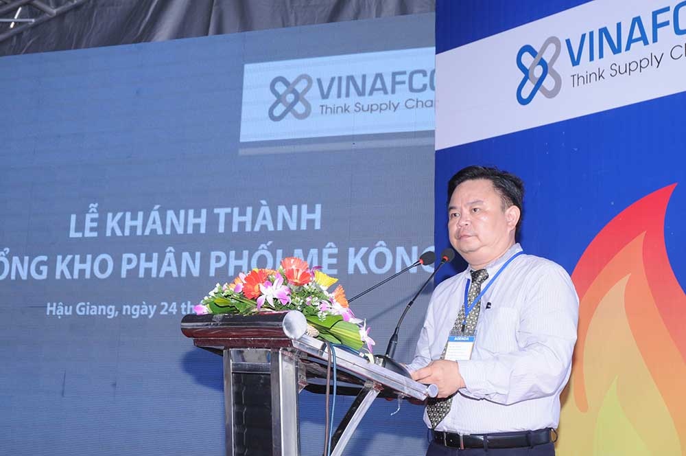 VINAFCO khánh thành tổng kho phân phối tại Hậu Giang - 2
Ông Nguyễn Hoàng Giang – Tổng Giám đôc Công ty Cổ phần Vinafco phát biểu tại Lễ khai trương
