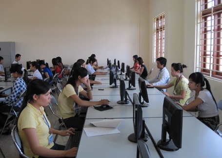 Trường Cao đẳng Du lịch và Thương mại tuyển sinh năm 2016 - 1 Thực hành Kế toán máy.