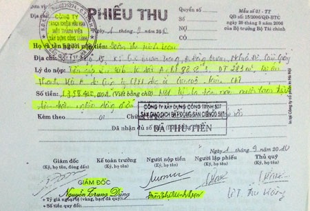 Khởi tố vụ án lừa đảo Việt kiều mua đất “vịt trời” tại dự án Thanh Hà A - 1
Phiếu thu hơn 1,3 tỷ đồng ông Nguyễn Trung Dũng ký nhận tiền của bà Loan việc đăng ký mua đất khu Thanh Hà A
