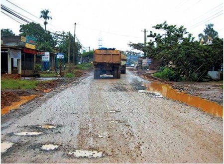 Kiểm toán dự án đường vận chuyển bauxite, phát hiện hàng loạt sai phạm - 1
Quốc lộ 20 trước khi được cải tạo, nâng cấp