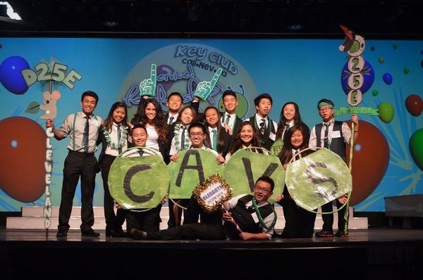 9X gốc Việt “chinh phục” học bổng 5 trường ĐH danh tiếng Mỹ - 4
Anh chàng là Chủ tịch CLB Key Club chuyên các hoạt động sinh viên tại trường THPT ở Mỹ.