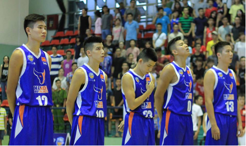 HN Buffaloes chiếm trọn cảm tình khán giả thủ đô với màn trình diễn “nghẹt thở” - 1 HN Buffaloes chiếm trọn cảm tình khán giả thủ đô với màn trình diễn “nghẹt thở” - 1