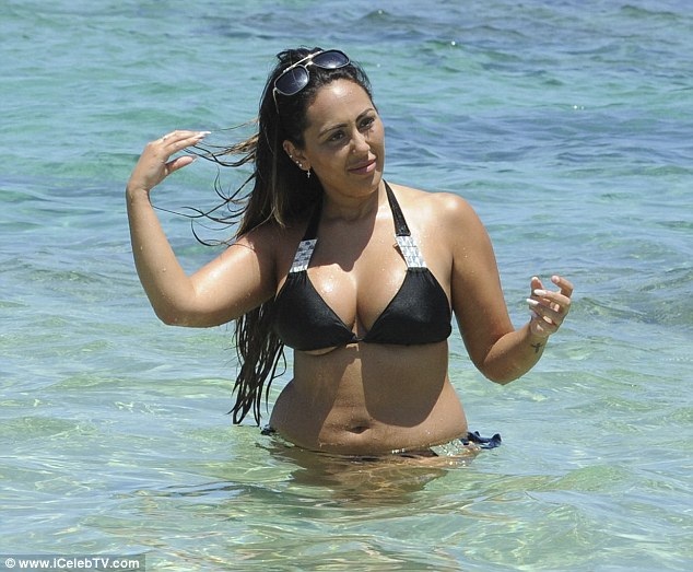 
Người đẹp 9X Sophie Kasaei vốn được yêu thích qua show truyền hình ăn khách Geordie Shore
