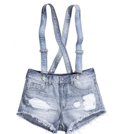 
Những chiếc đinh được tán lên những những bộ phận cọ sát nhiều nhất, như túi cạnh bên và túi sau.
