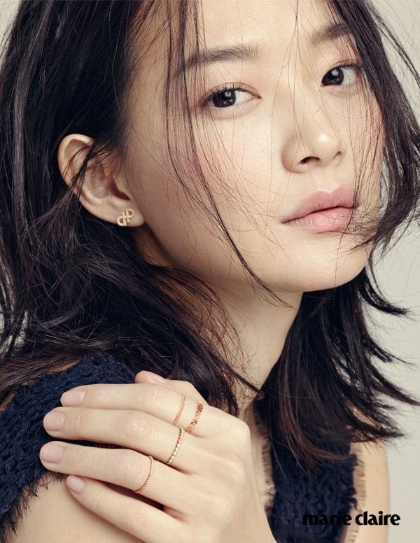 Shin Min Ah: "Tôi không còn áp lực lúc nào cũng phải xinh đẹp" - 19 Shin Min Ah: "Tôi không còn áp lực lúc nào cũng phải xinh đẹp" - 19