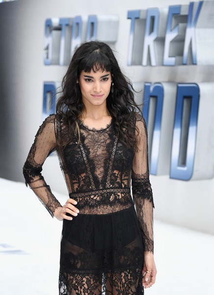 Vũ công gây choáng với váy hở bạo - 1
Sofia Boutella dự công chiếu phim Star Trek Beyond tại quảng trường at Empire Leicester, London ngày 12/7 vừa qua