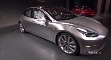 Tesla Model 3 trình làng, giá "mềm" - 4