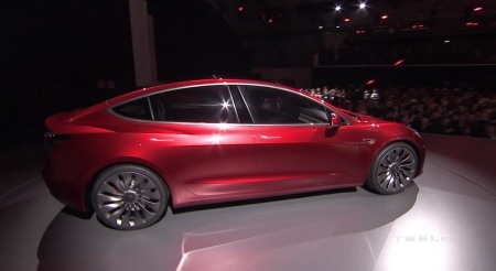 Tesla Model 3 trình làng, giá "mềm" - 11
