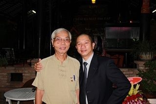 Nhà thơ Trường Giang ra mắt tập thơ “Tình nhật nguyệt” - 2 Nhà thơ Trường Giang ra mắt tập thơ “Tình nhật nguyệt” - 2