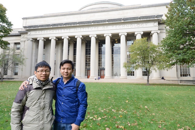 Nhà khoa học 8X Việt được đặc cách làm giảng viên của Viện công nghệ số 1 thế giới - 3
TS Vũ Thành Long và TS Hoàng Đức Chính - một trong những người tham gia tổ chức hội nghị quốc tế về năng lượng mới tại Hà Nội, Việt Nam vào ngày 14/11 tới đây.