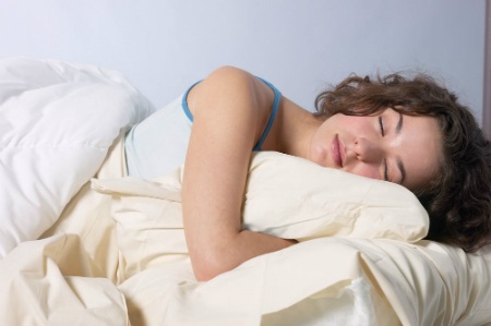 Những thói quen nguy hiểm khi ngủ vào mùa đông - 2 Ngủ nhiều vào mùa đông càng khiến cơ thể mệt mỏi (Ảnh: Internet)