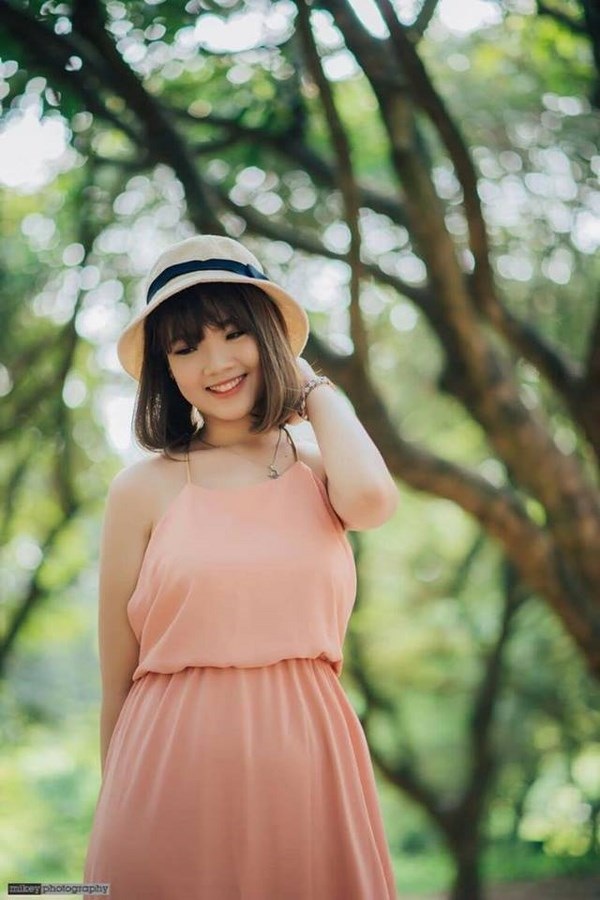 Bỏ ngang học viện Ngân hàng, Hoa khôi Hà thành du học Phần Lan - 2
Hiện đang là sinh viên khoa Quản trị kinh doanh, Học viện Ngân Hàng nhưng Trang quyết định đi du học tại Phần Lan.