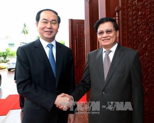 Chủ tịch nước Trần Đại Quang hội kiến Thủ tướng và Chủ tịch Quốc hội Lào - 1
Chủ tịch nước Trần Đại Quang hội kiến với Thủ tướng Chính phủ CHDCND Lào Thongloun Sisoulith