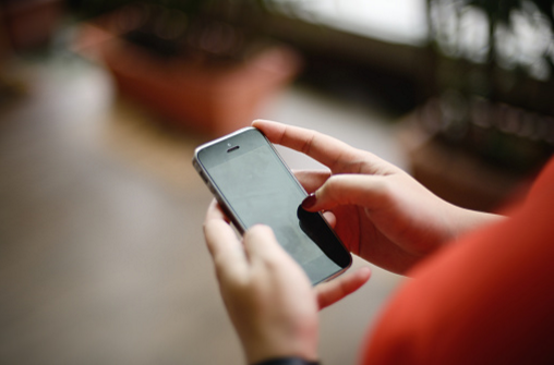 Tin nhắn lúc nửa đêm - 1