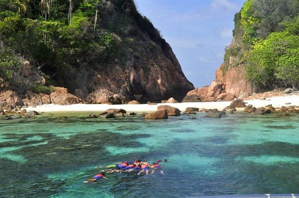 Cuộc đua kỳ thú đến "hòn đảo hoang sơ" Pulau Redang - 1 Snorkeling tập thể