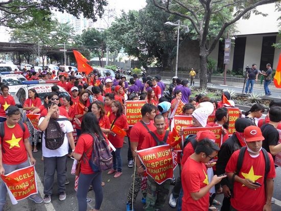 Sinh viên Việt Nam và quốc tế tại Philippines phản đối Trung Quốc quân sự hoá Biển Đông - 17